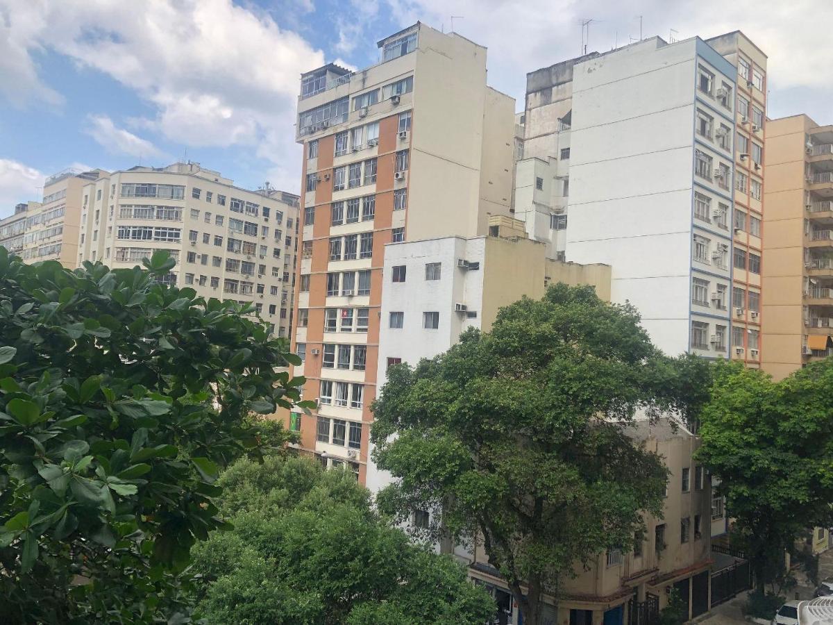 Copacabana Rua Tranquila E Arborizada Perto De Tudo Posto 2 Rio de Janeiro Bagian luar foto